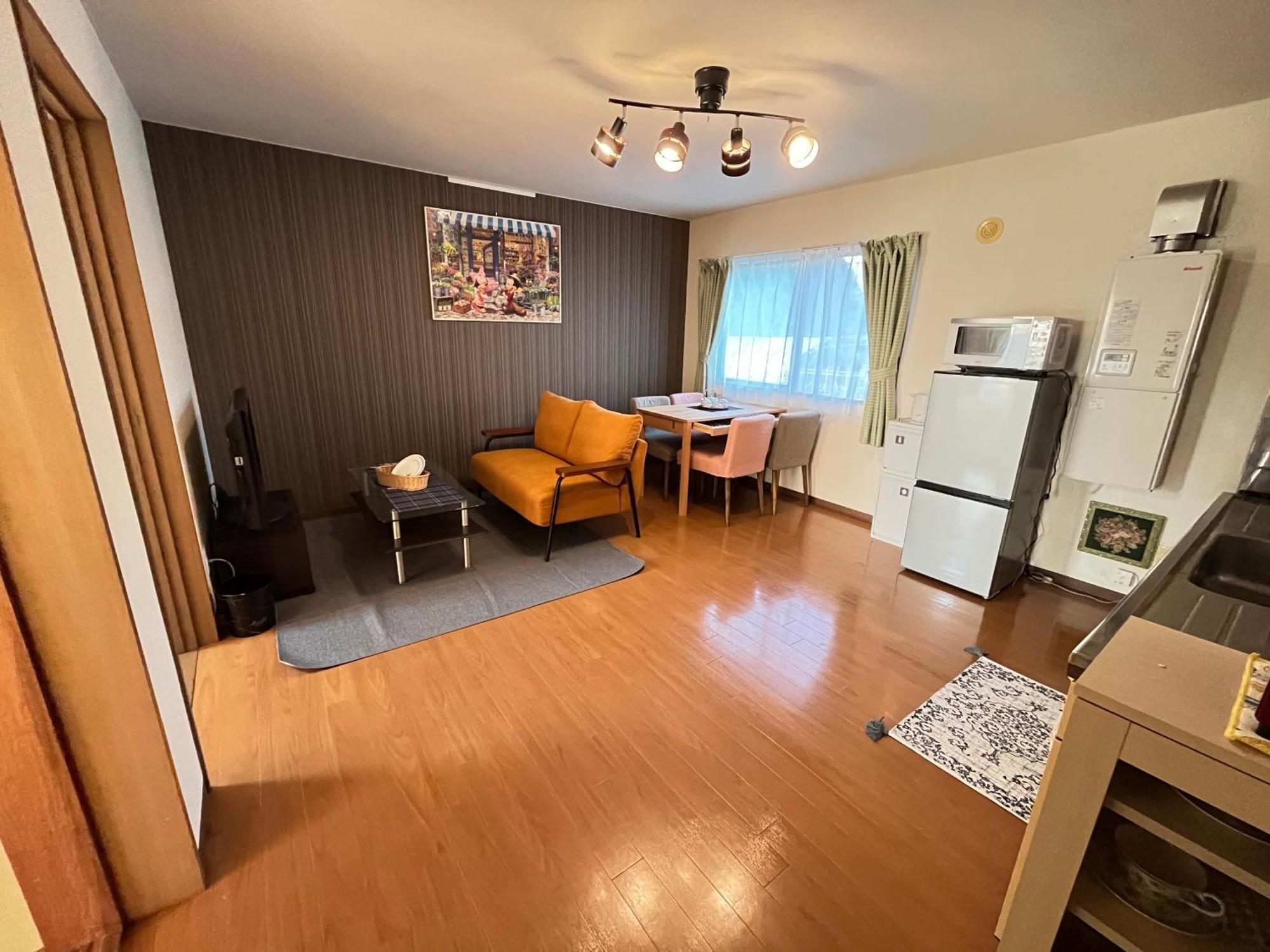 ロイヤル黒部 Apartment Kurobe Bagian luar foto