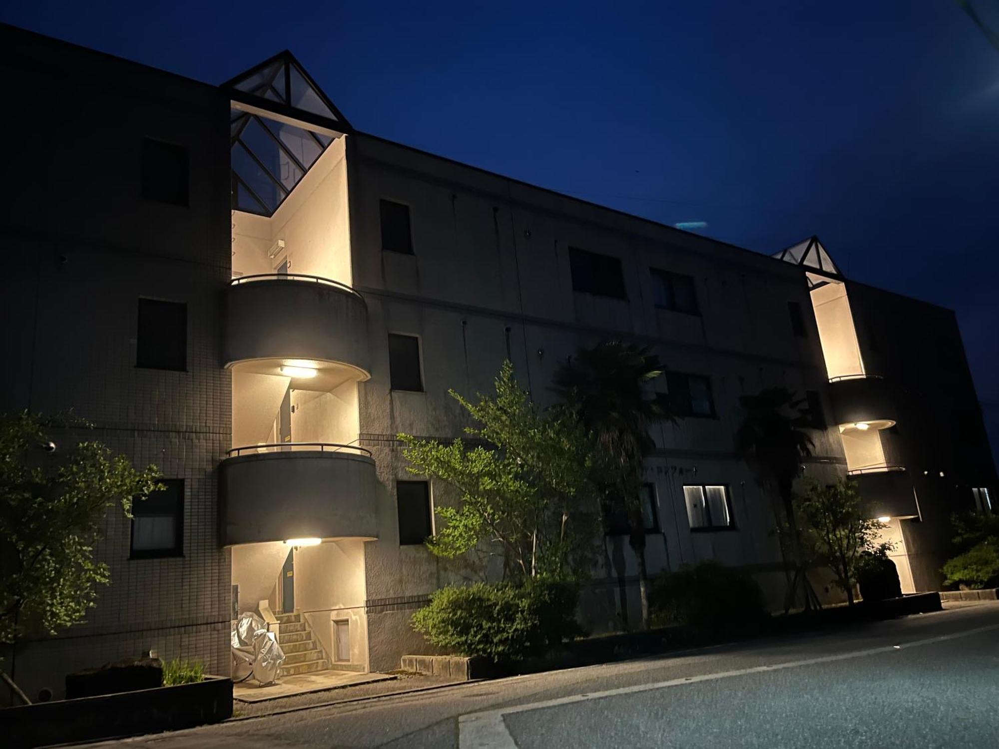 ロイヤル黒部 Apartment Kurobe Bagian luar foto